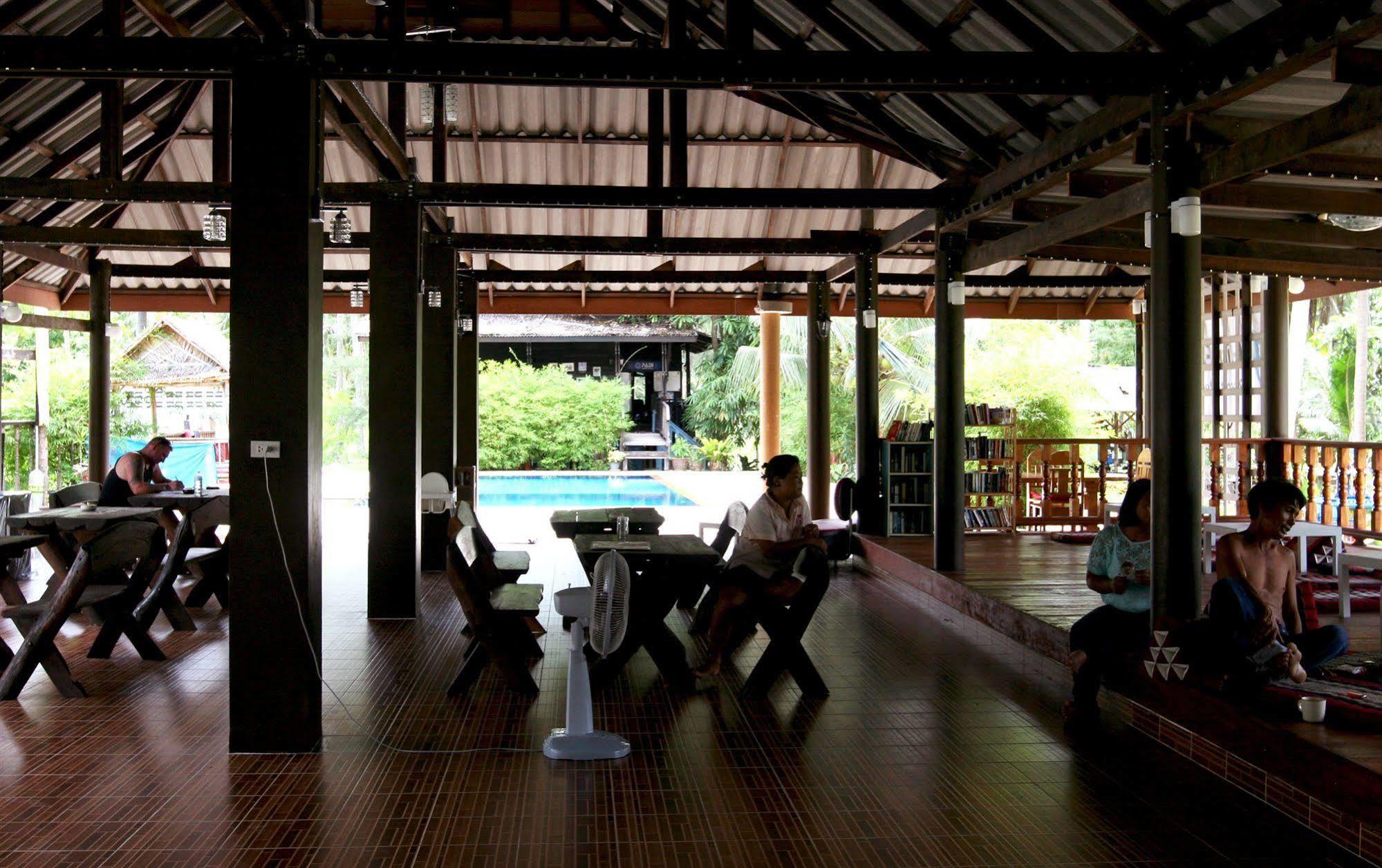 Hin Bhai Resort Chaloklum Bagian luar foto