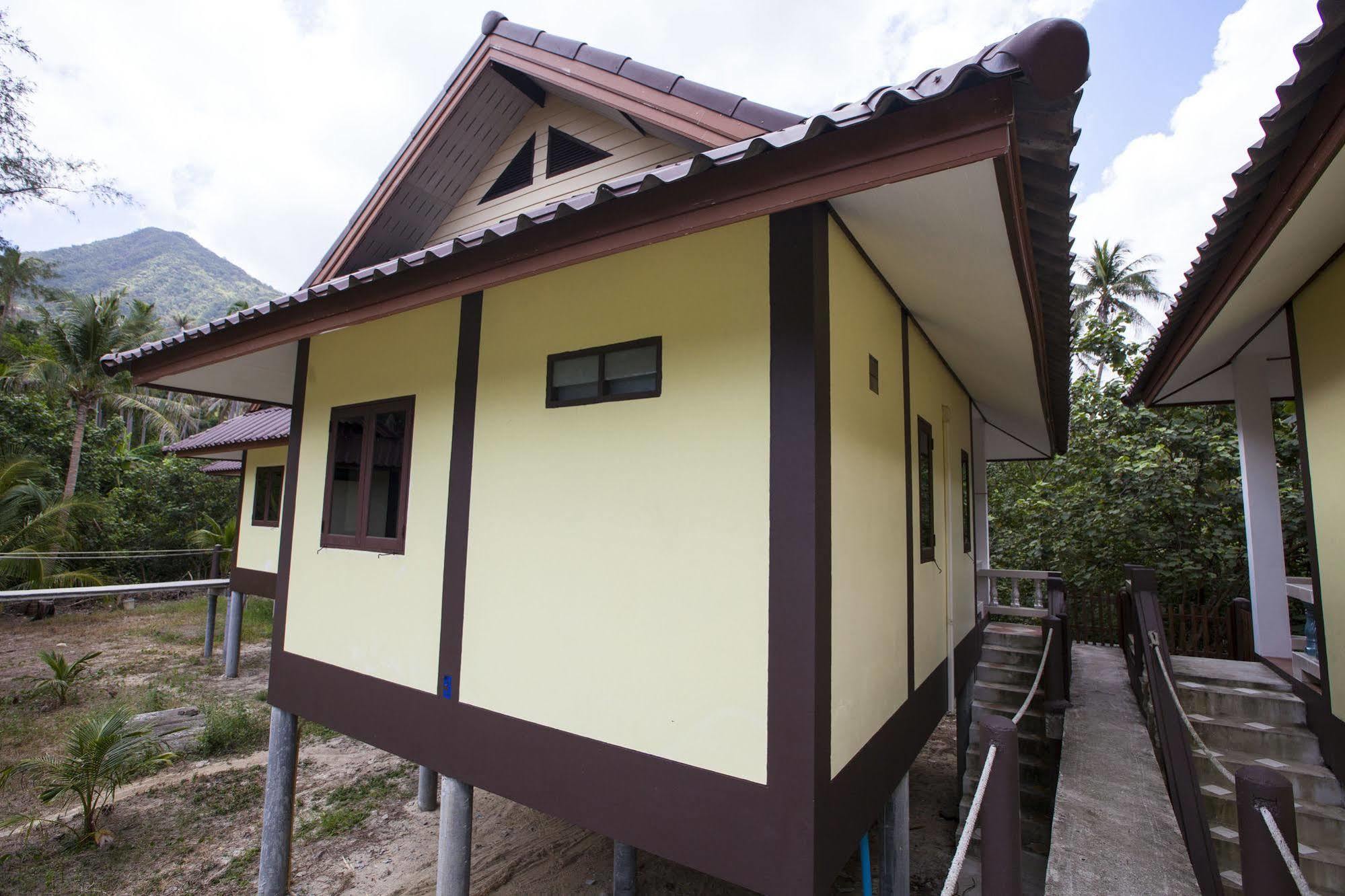 Hin Bhai Resort Chaloklum Bagian luar foto
