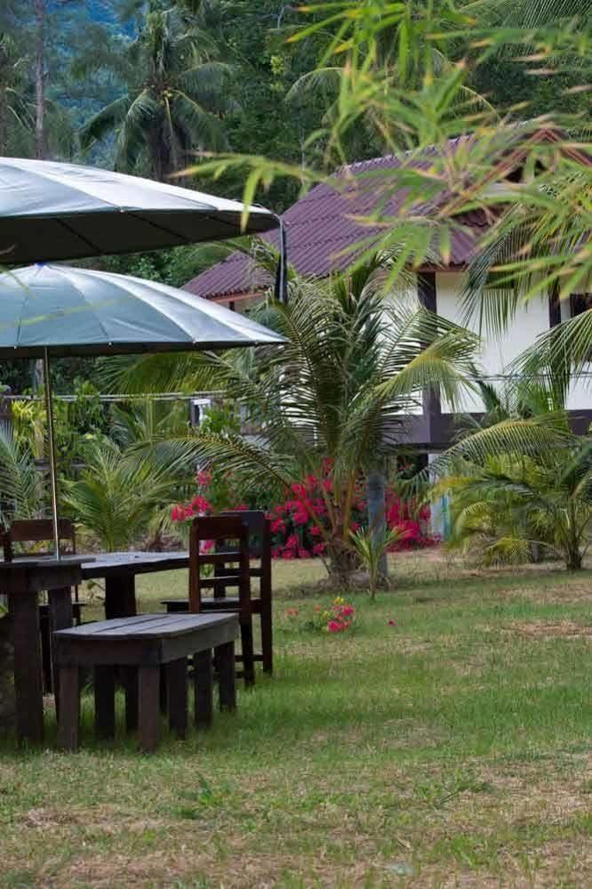 Hin Bhai Resort Chaloklum Bagian luar foto