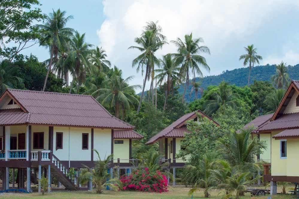 Hin Bhai Resort Chaloklum Bagian luar foto